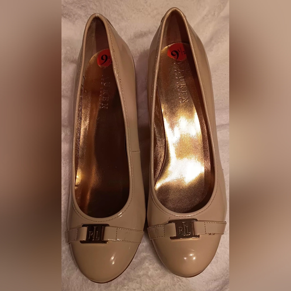 Ralph Lauren Women's Cream Pumps